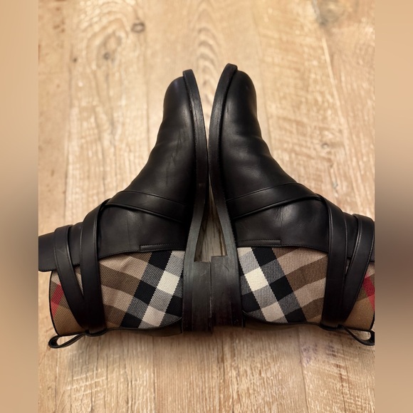 BURBERRY Pryle House Check & Leather Equestrian Ankle Boots 39.5 / 9 - Picture 8 of 15